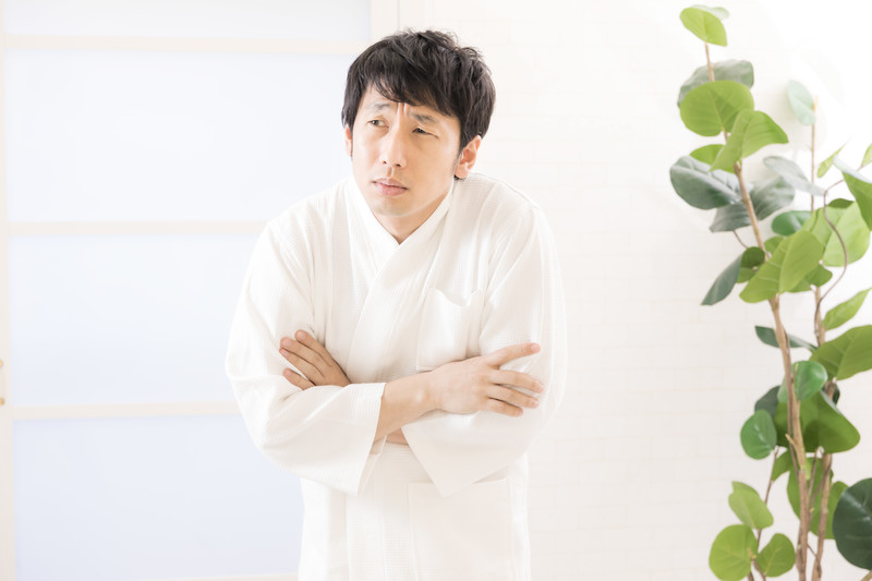 肌寒い